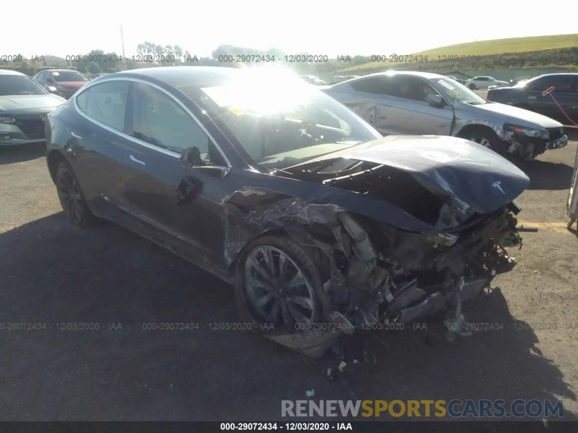 1 Photograph of a damaged car 5YJ3E1ECXLF714618 TESLA MODEL 3 2020