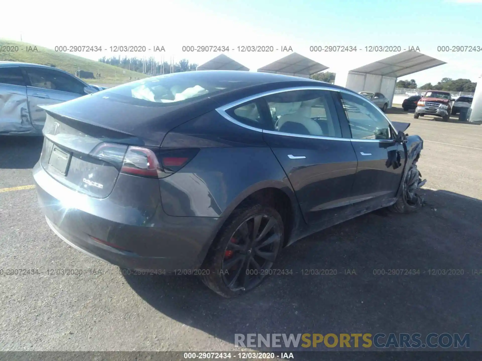 4 Фотография поврежденного автомобиля 5YJ3E1ECXLF714618 TESLA MODEL 3 2020