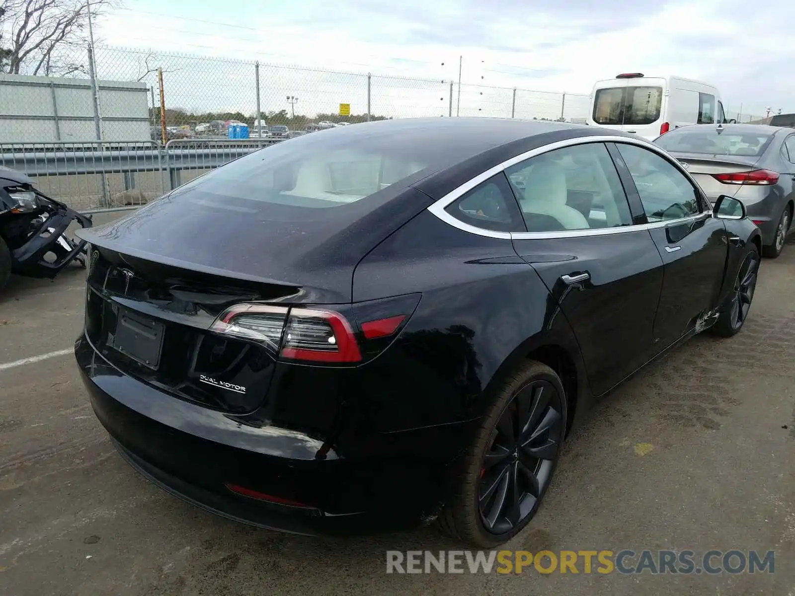 4 Фотография поврежденного автомобиля 5YJ3E1ECXLF736344 TESLA MODEL 3 2020