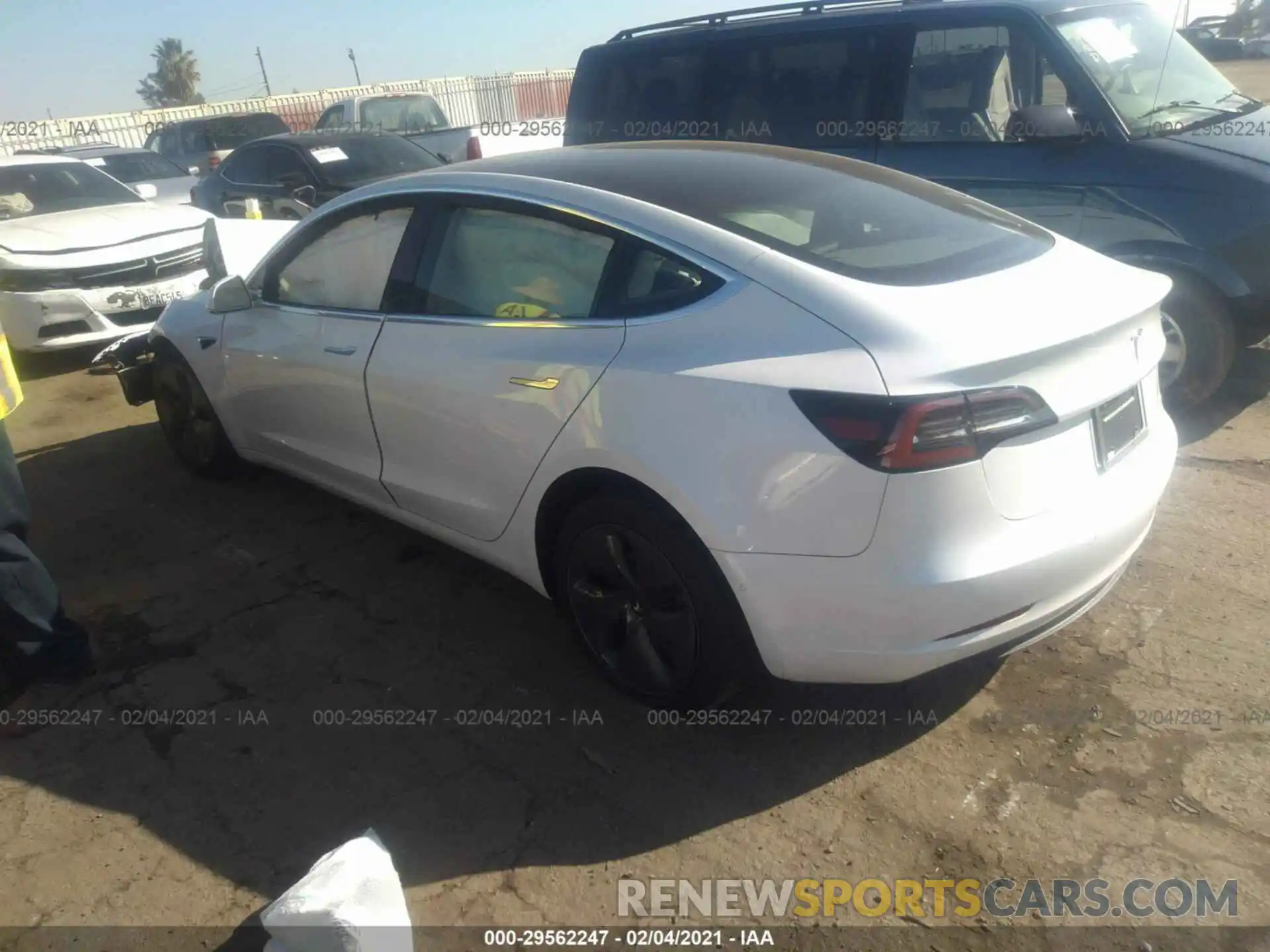 3 Photograph of a damaged car 5YJ3E1ECXLF742080 TESLA MODEL 3 2020