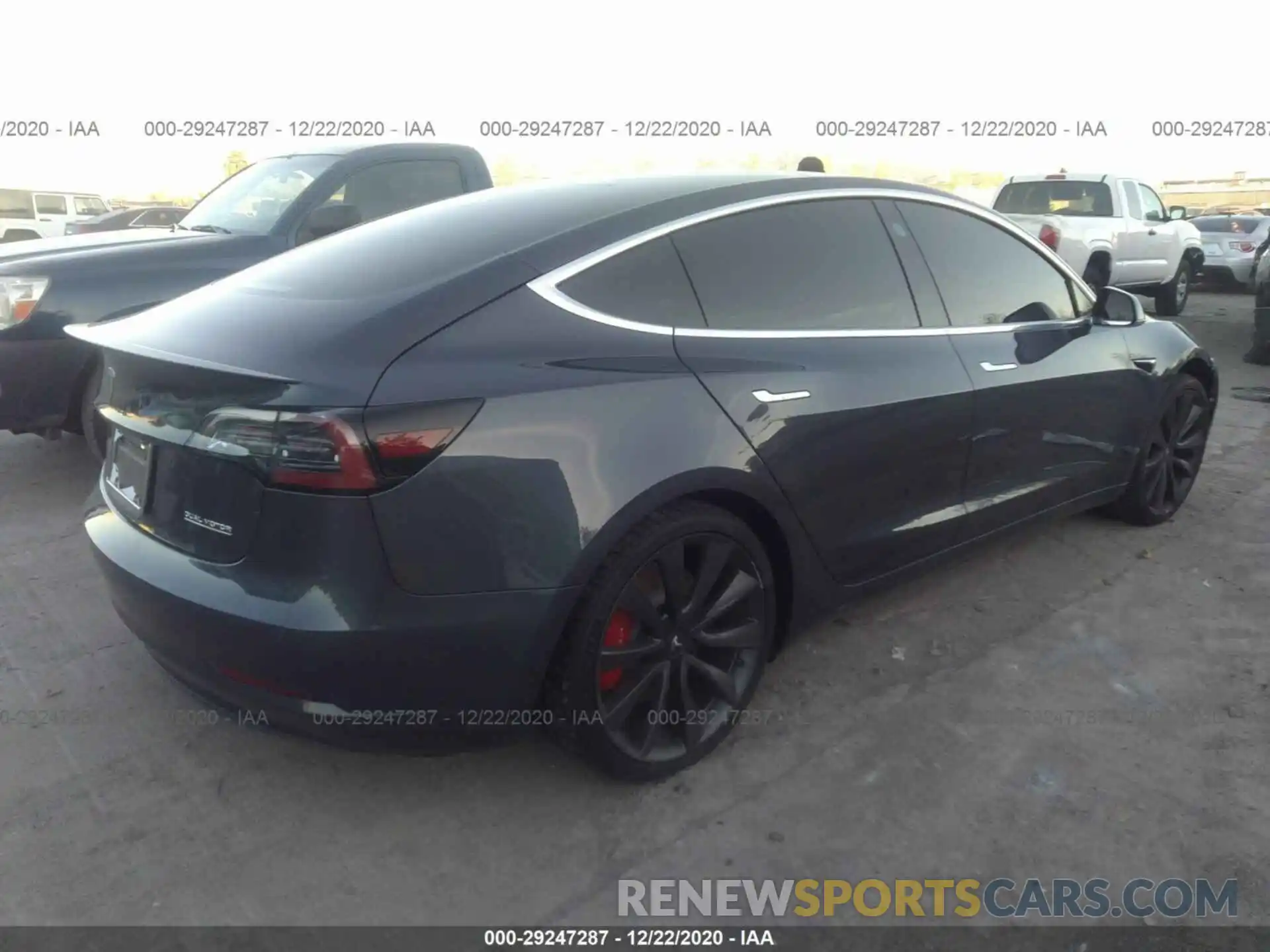 4 Фотография поврежденного автомобиля 5YJ3E1ECXLF742810 TESLA MODEL 3 2020