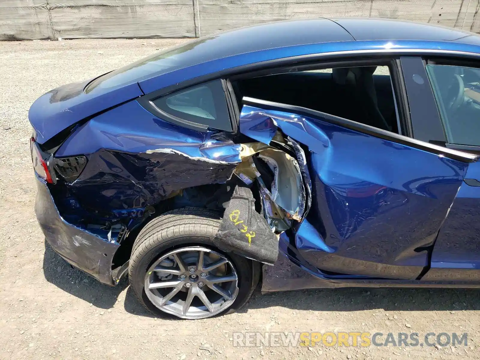 9 Photograph of a damaged car 5YJ3E1EA0MF006247 TESLA MODEL 3 2021