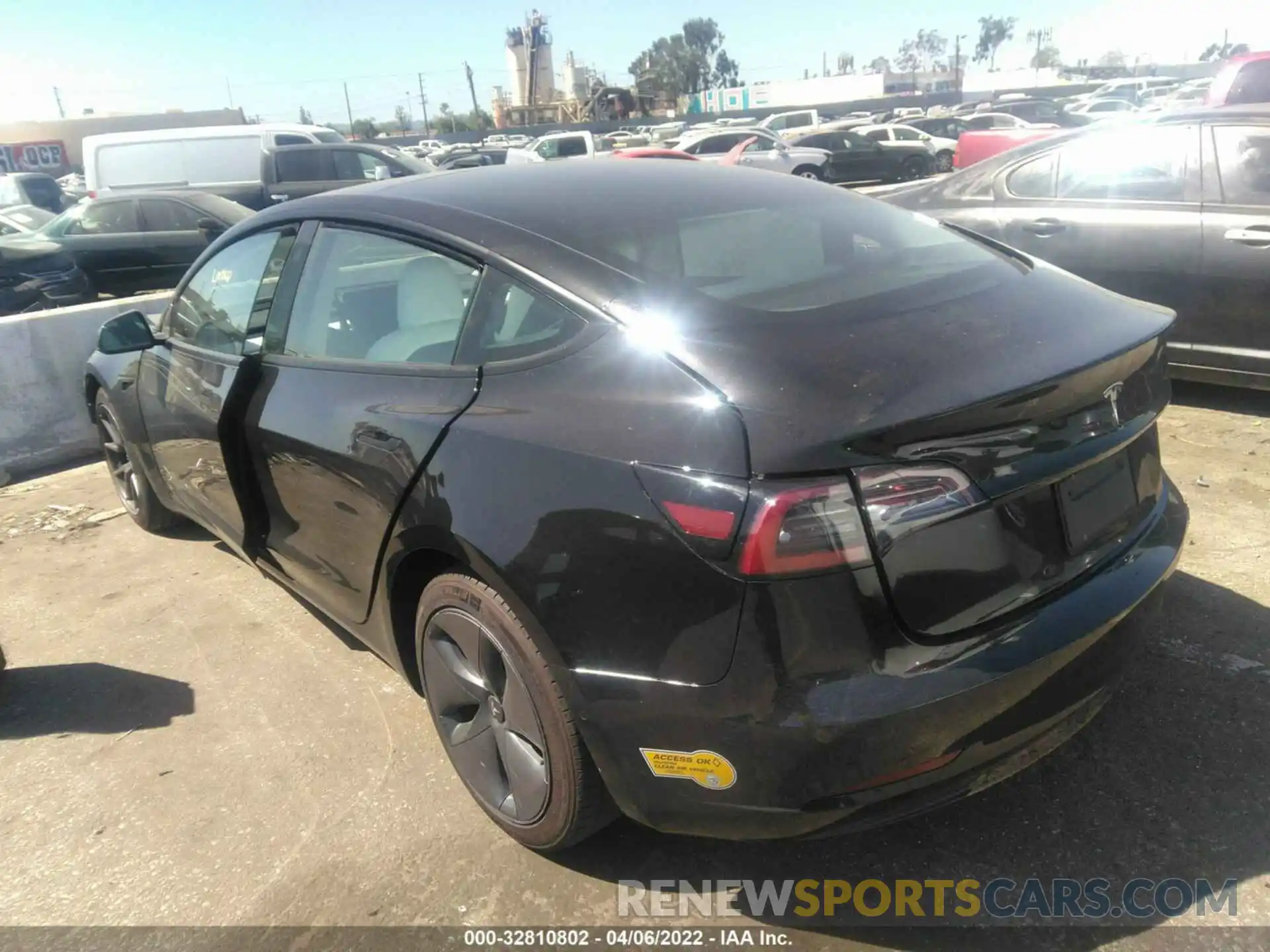 3 Photograph of a damaged car 5YJ3E1EA0MF018639 TESLA MODEL 3 2021