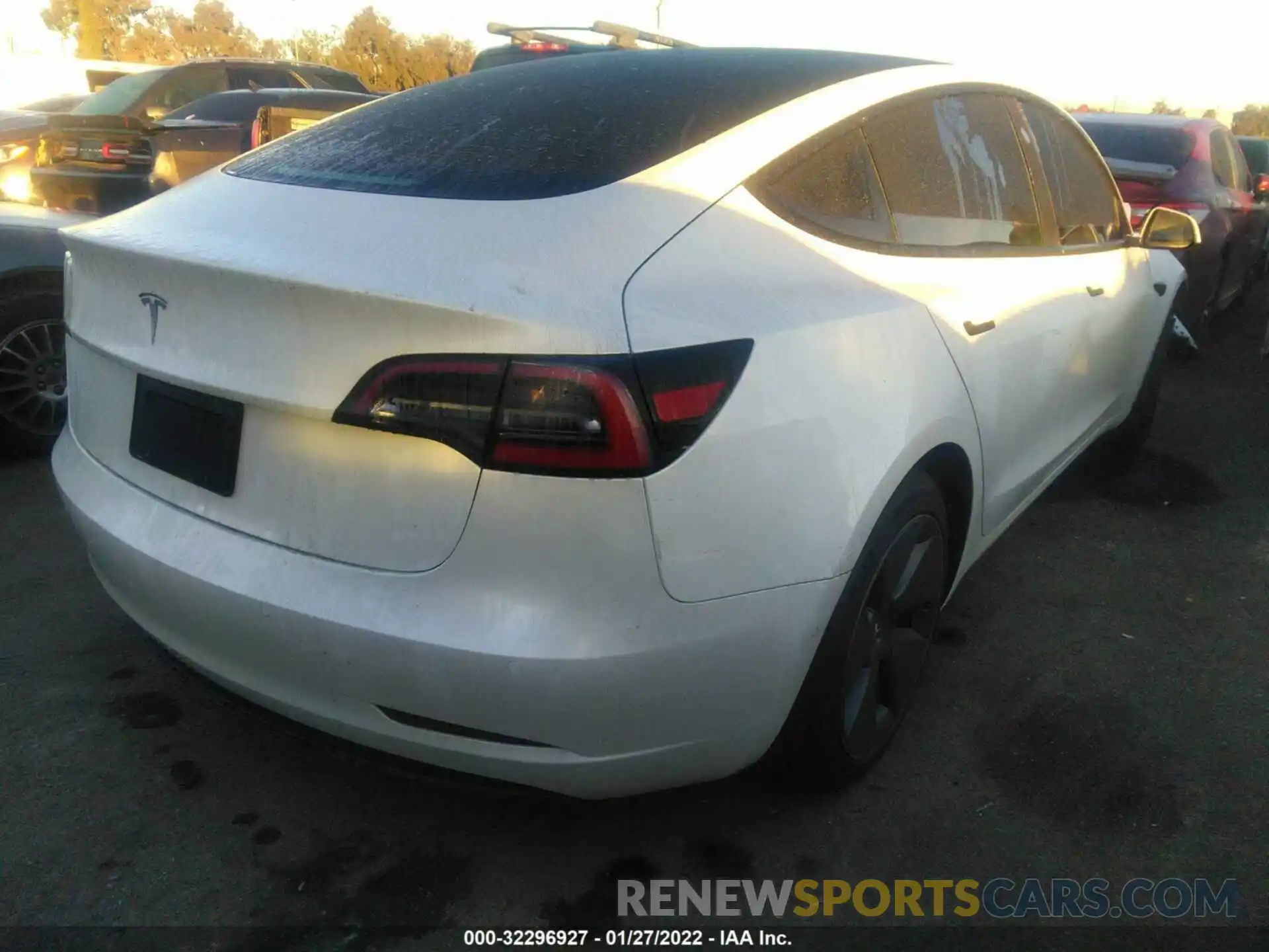 4 Photograph of a damaged car 5YJ3E1EA0MF018821 TESLA MODEL 3 2021