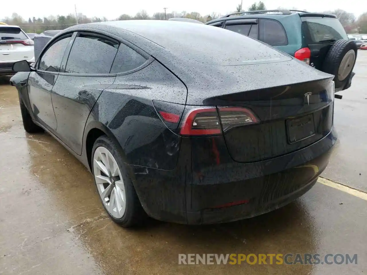 3 Photograph of a damaged car 5YJ3E1EA0MF019242 TESLA MODEL 3 2021