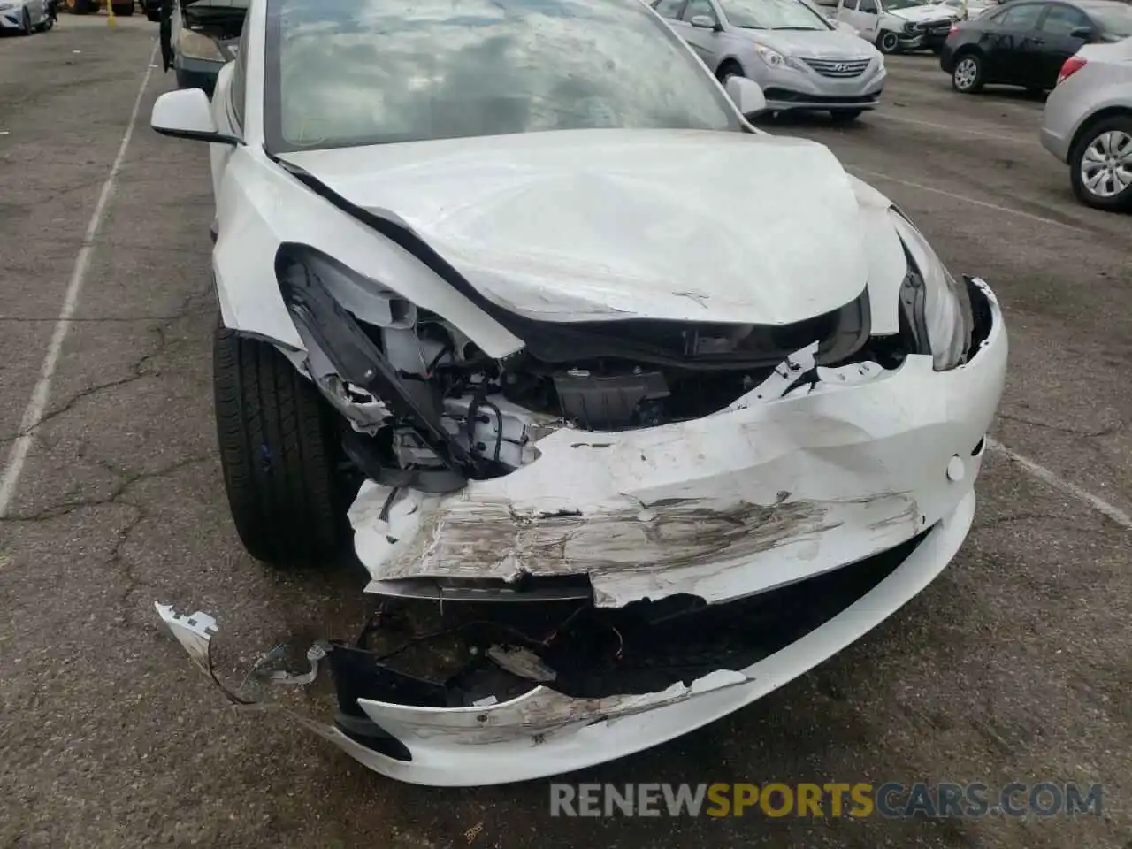 9 Photograph of a damaged car 5YJ3E1EA0MF046909 TESLA MODEL 3 2021