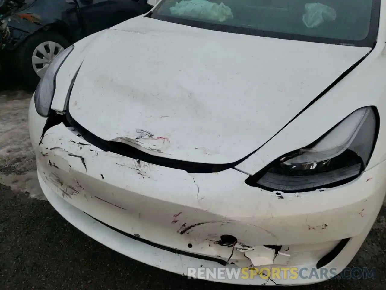 9 Photograph of a damaged car 5YJ3E1EA0MF047686 TESLA MODEL 3 2021