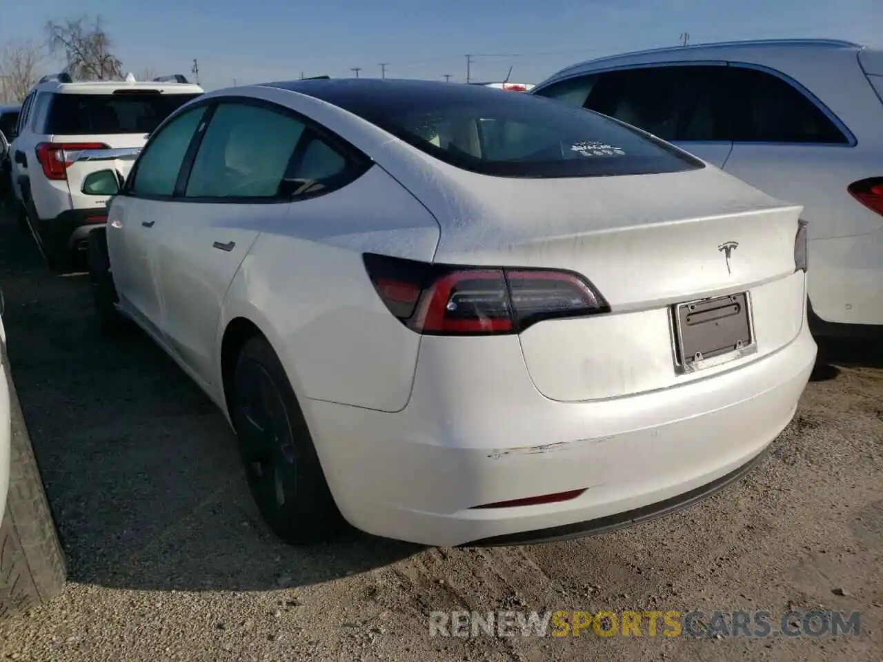 3 Photograph of a damaged car 5YJ3E1EA0MF072068 TESLA MODEL 3 2021