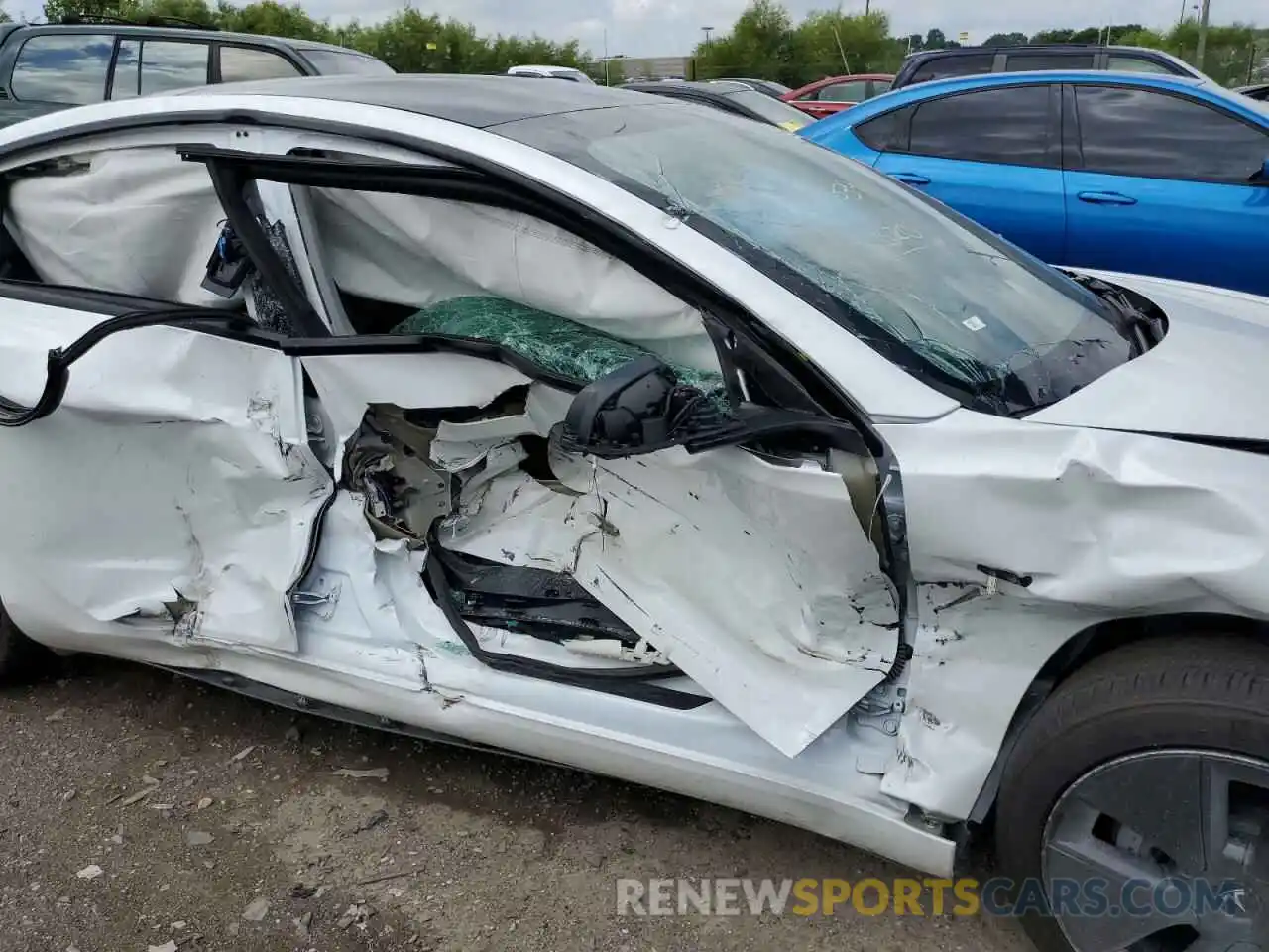 10 Photograph of a damaged car 5YJ3E1EA0MF093339 TESLA MODEL 3 2021