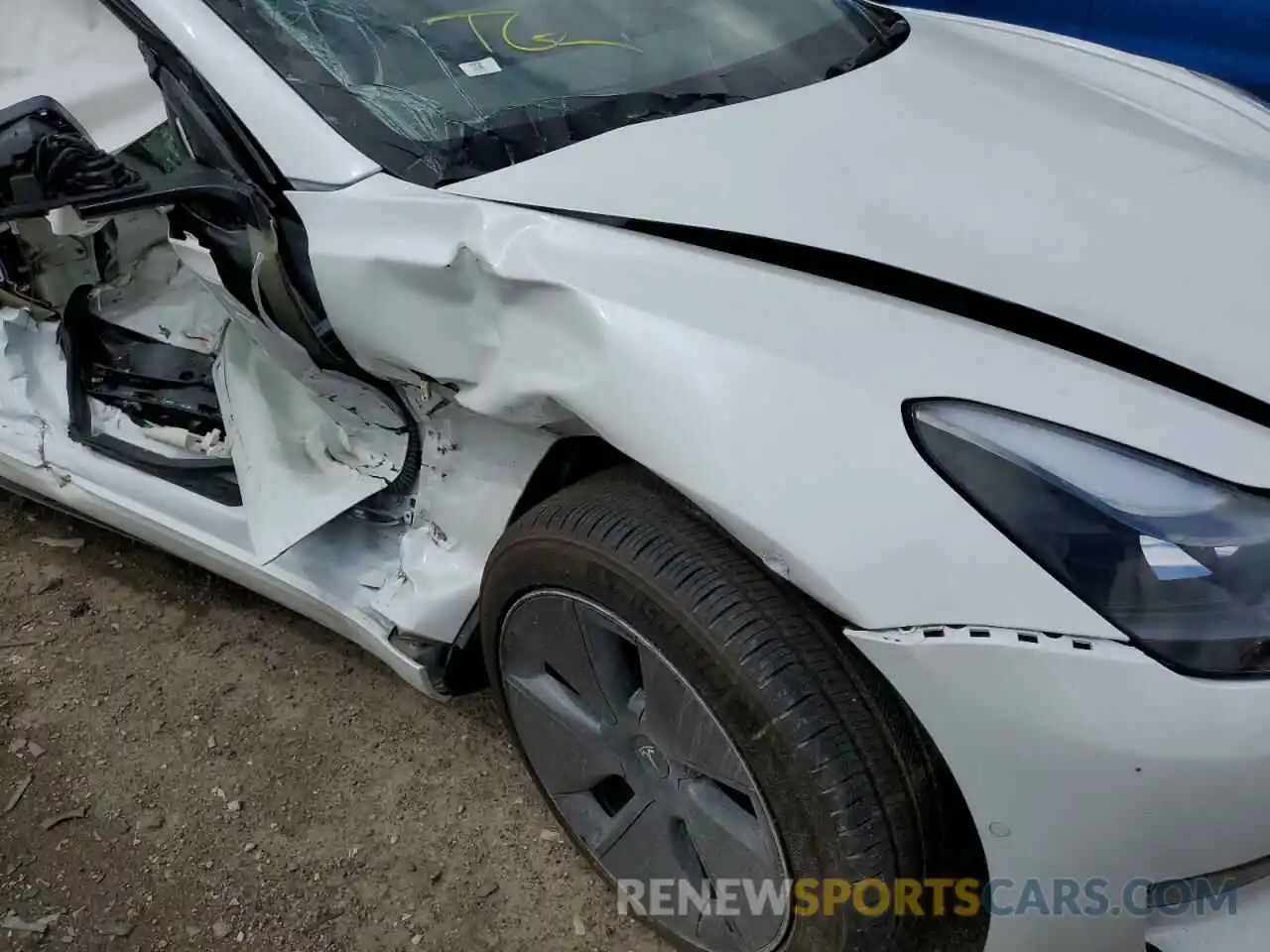 9 Photograph of a damaged car 5YJ3E1EA0MF093339 TESLA MODEL 3 2021