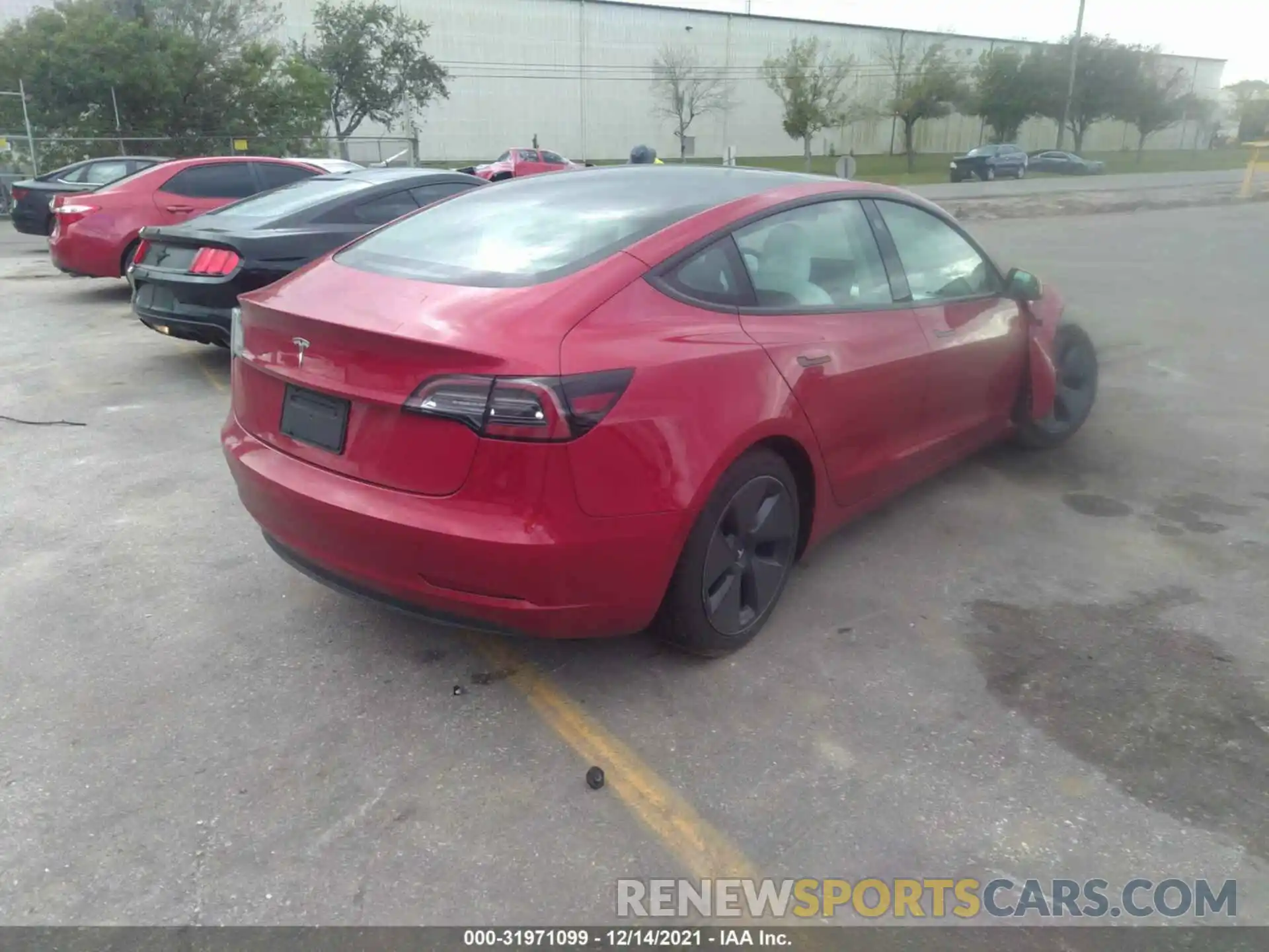 4 Фотография поврежденного автомобиля 5YJ3E1EA0MF842687 TESLA MODEL 3 2021