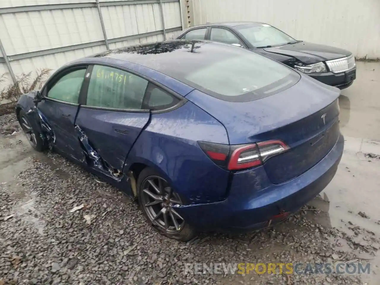 3 Photograph of a damaged car 5YJ3E1EA0MF907537 TESLA MODEL 3 2021