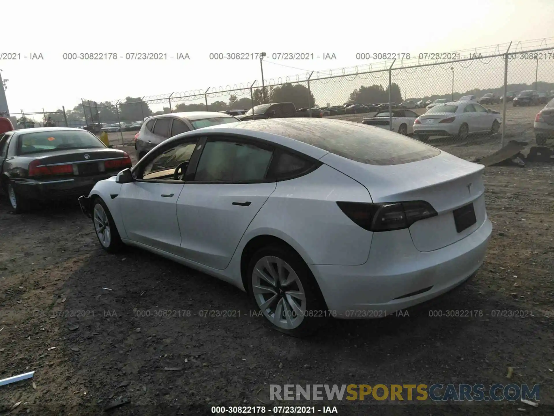 3 Фотография поврежденного автомобиля 5YJ3E1EA0MF908266 TESLA MODEL 3 2021