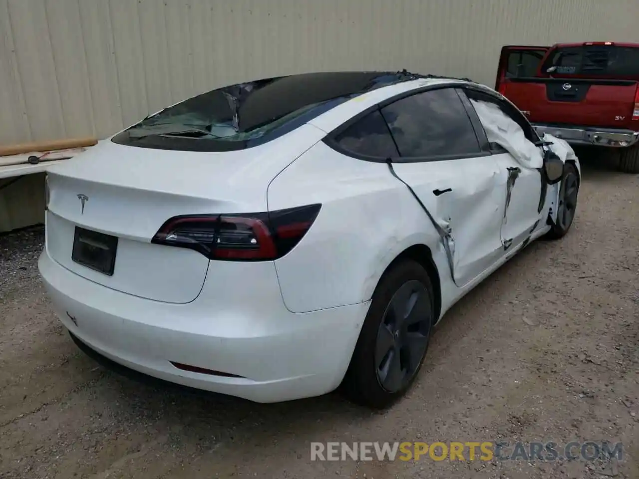 4 Photograph of a damaged car 5YJ3E1EA0MF920742 TESLA MODEL 3 2021