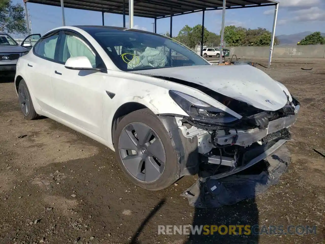 1 Photograph of a damaged car 5YJ3E1EA0MF923477 TESLA MODEL 3 2021