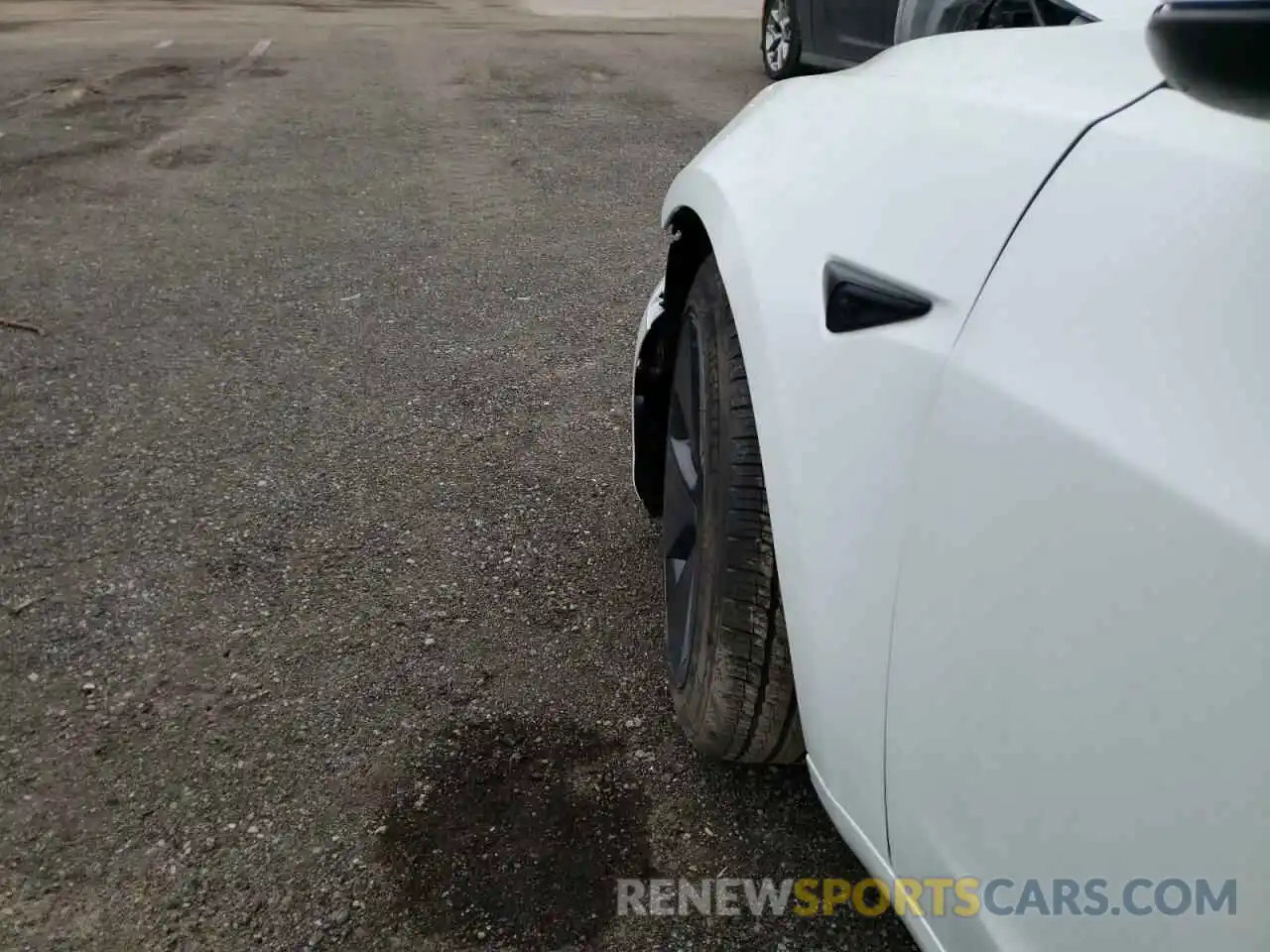 9 Photograph of a damaged car 5YJ3E1EA0MF976499 TESLA MODEL 3 2021