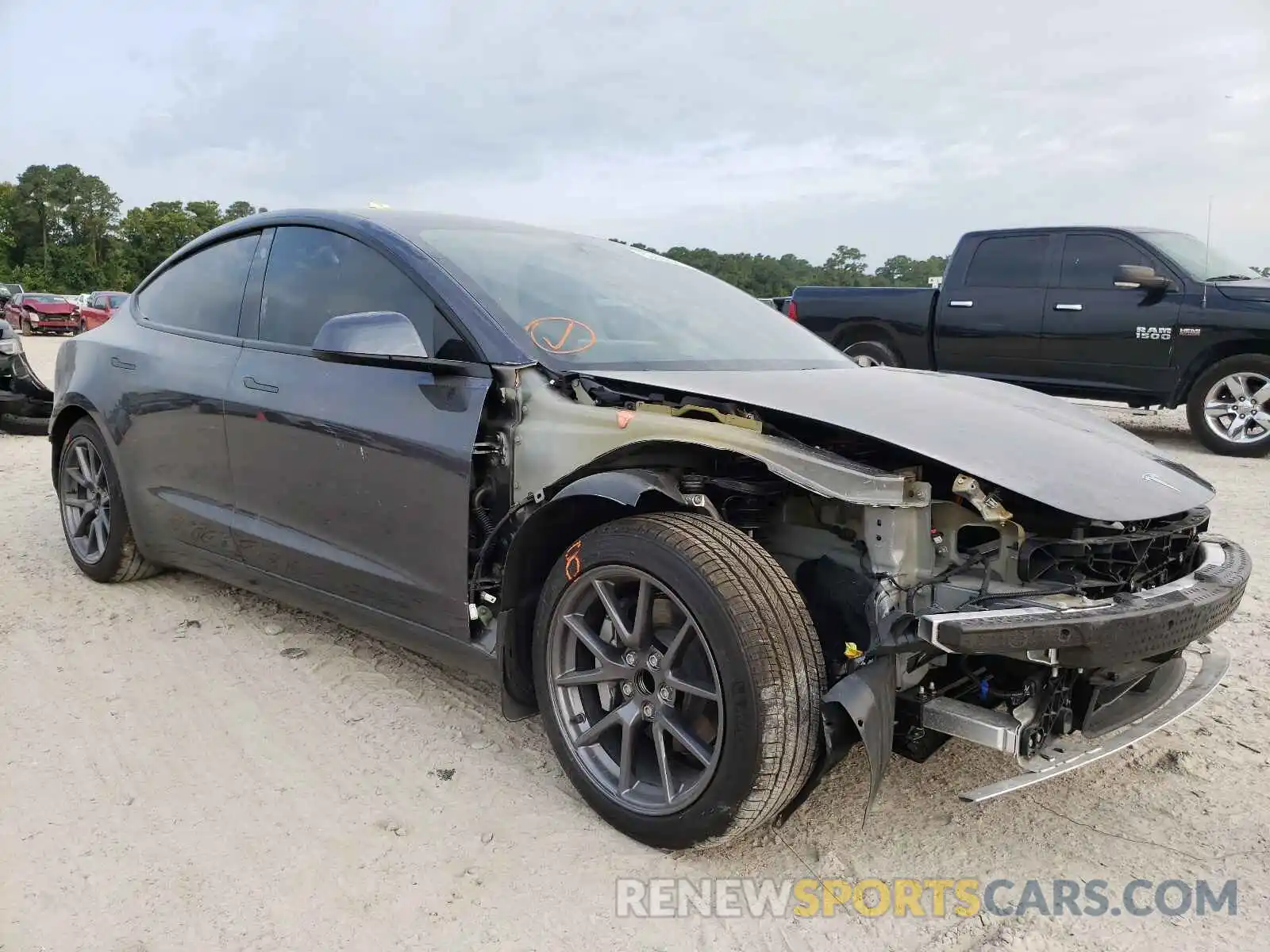 1 Photograph of a damaged car 5YJ3E1EA0MF991133 TESLA MODEL 3 2021