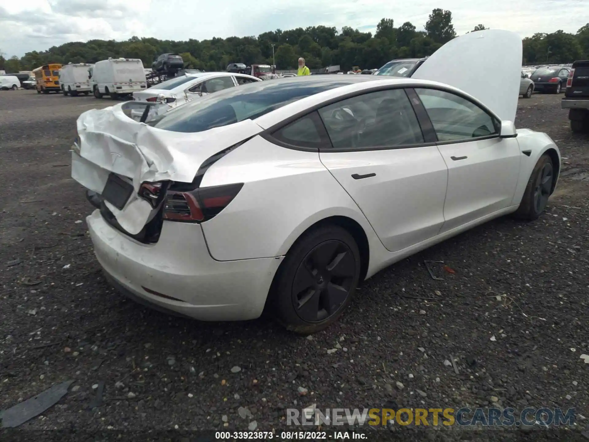 4 Photograph of a damaged car 5YJ3E1EA0MF992119 TESLA MODEL 3 2021