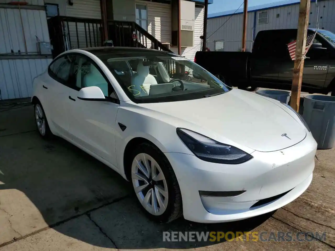 1 Photograph of a damaged car 5YJ3E1EA1MF019332 TESLA MODEL 3 2021