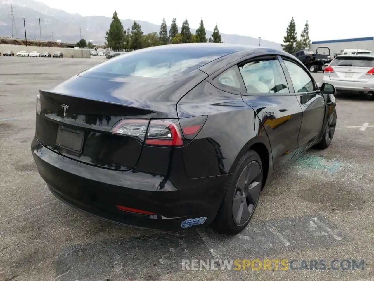 4 Фотография поврежденного автомобиля 5YJ3E1EA1MF064559 TESLA MODEL 3 2021