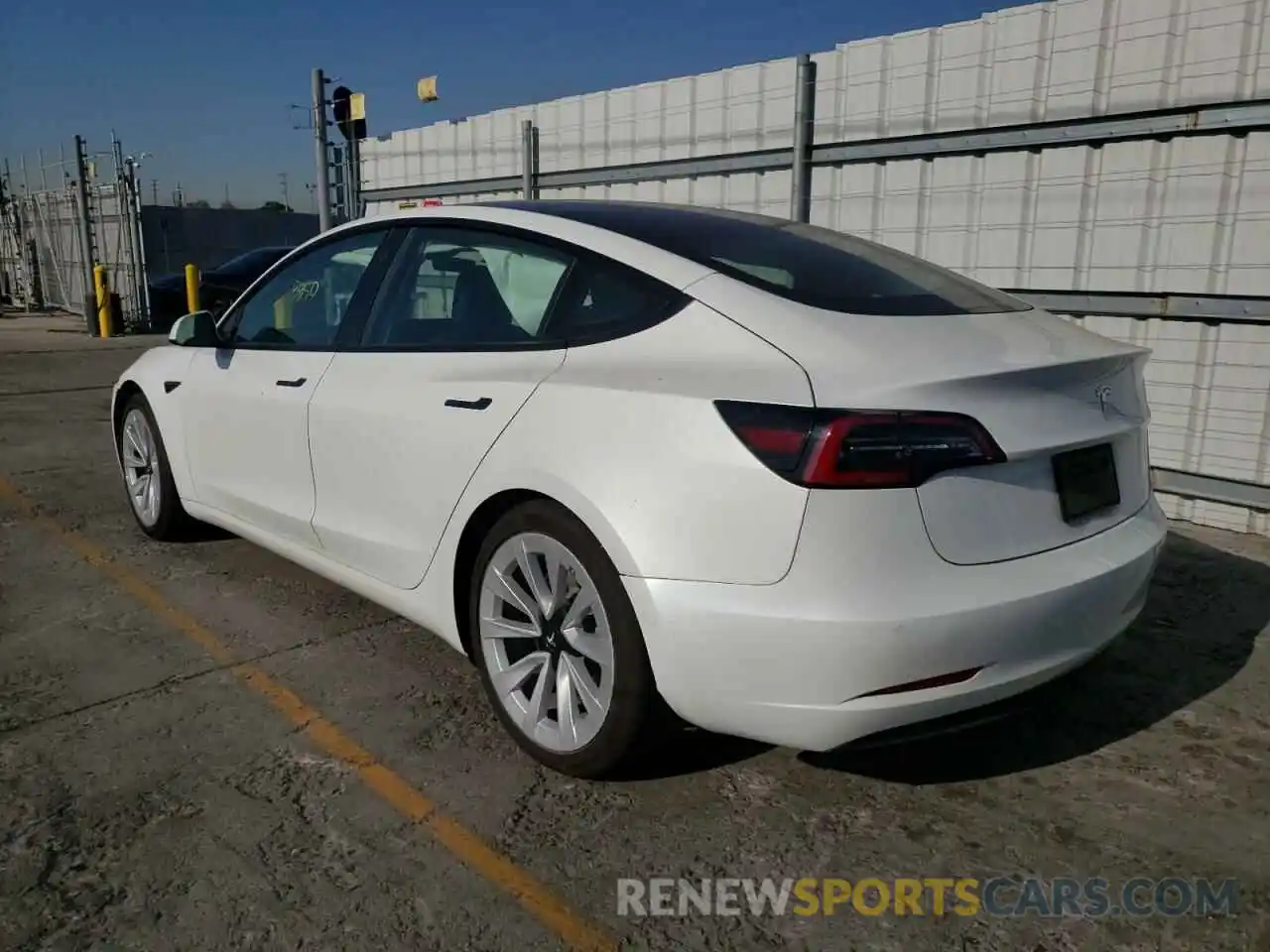 3 Photograph of a damaged car 5YJ3E1EA1MF066554 TESLA MODEL 3 2021