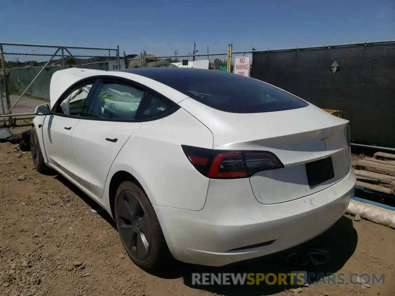 3 Photograph of a damaged car 5YJ3E1EA1MF071088 TESLA MODEL 3 2021