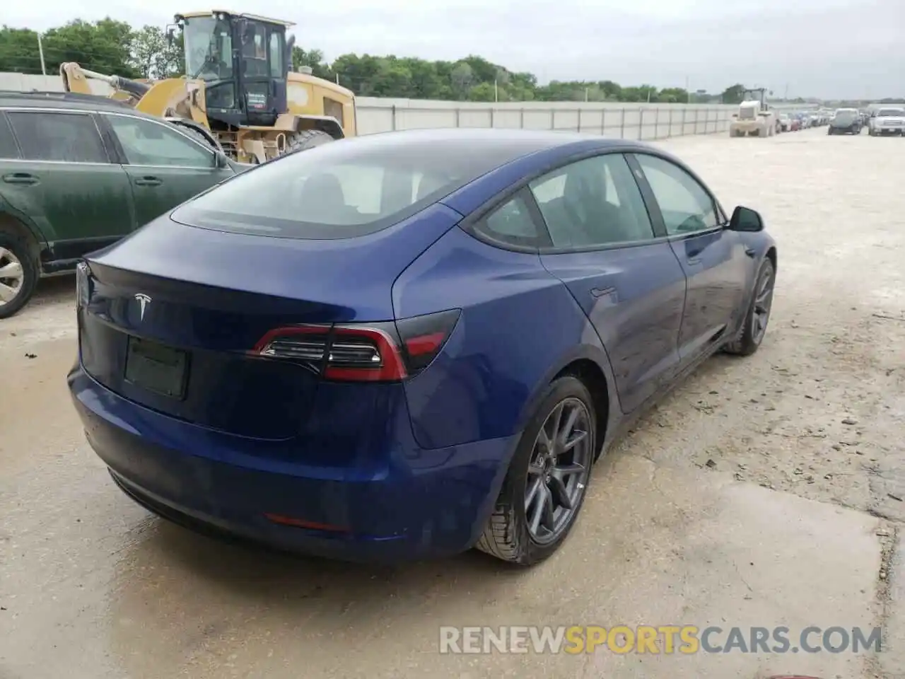 4 Фотография поврежденного автомобиля 5YJ3E1EA1MF087176 TESLA MODEL 3 2021