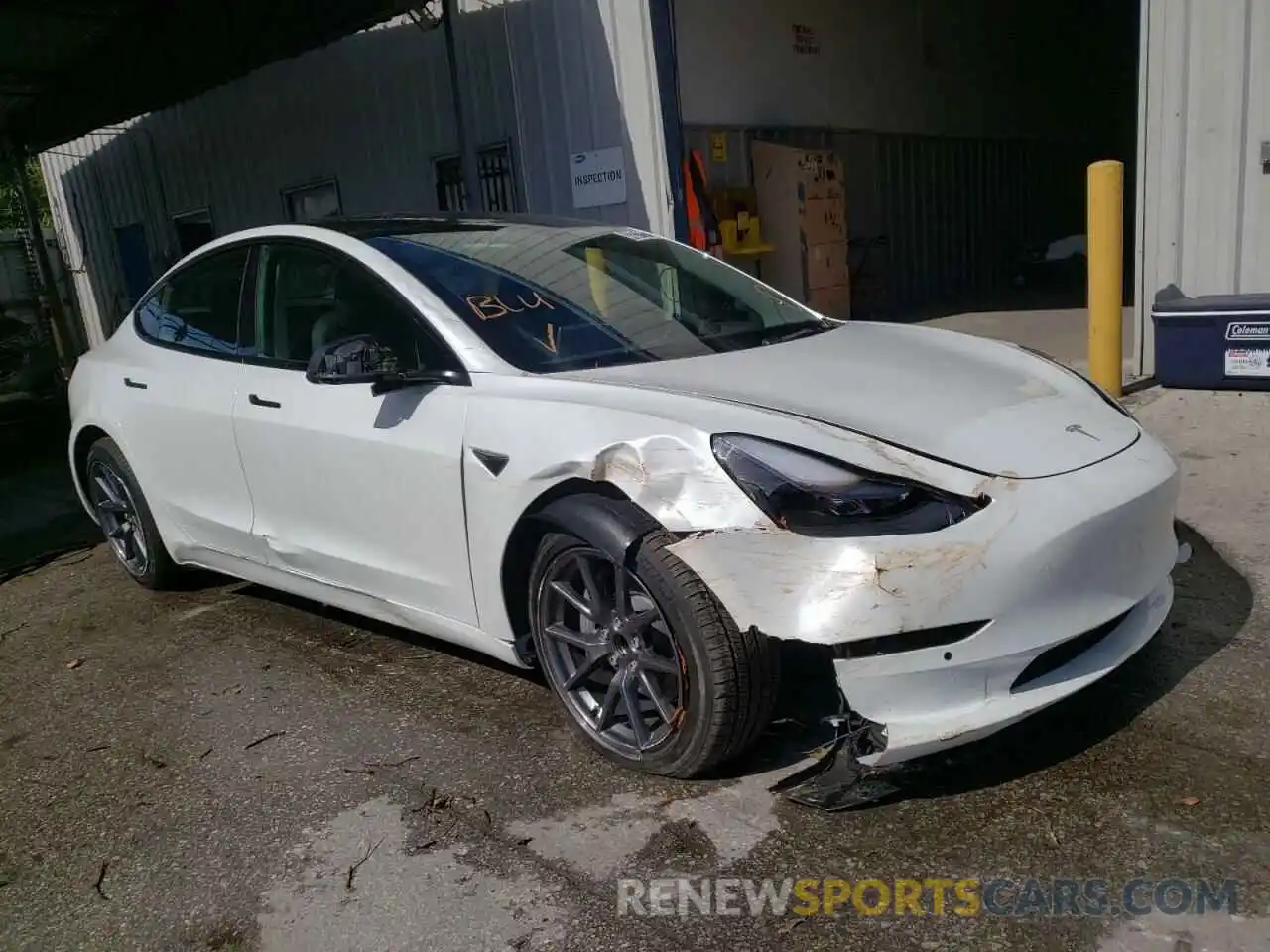 1 Photograph of a damaged car 5YJ3E1EA1MF089073 TESLA MODEL 3 2021