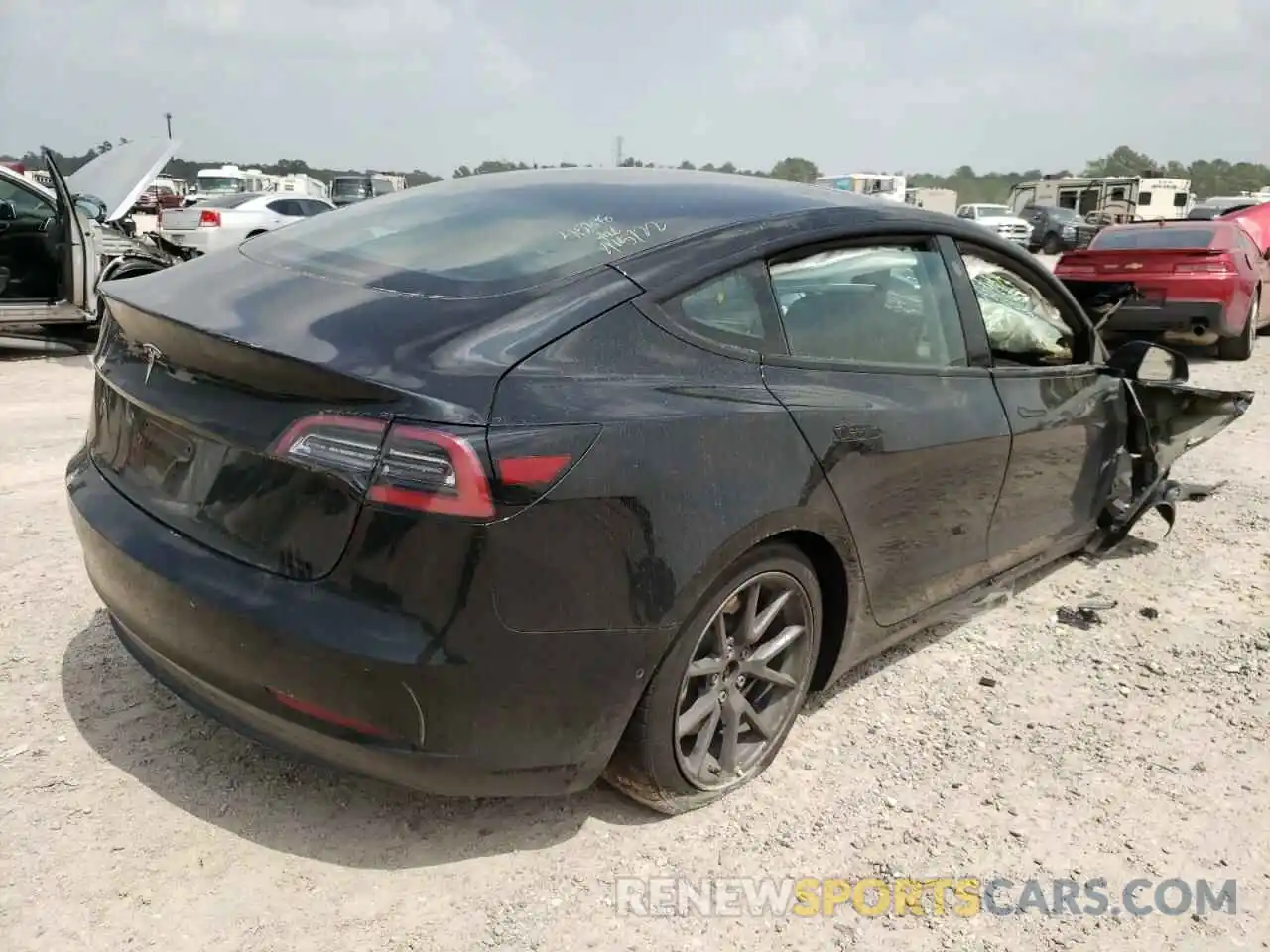 4 Photograph of a damaged car 5YJ3E1EA1MF093379 TESLA MODEL 3 2021