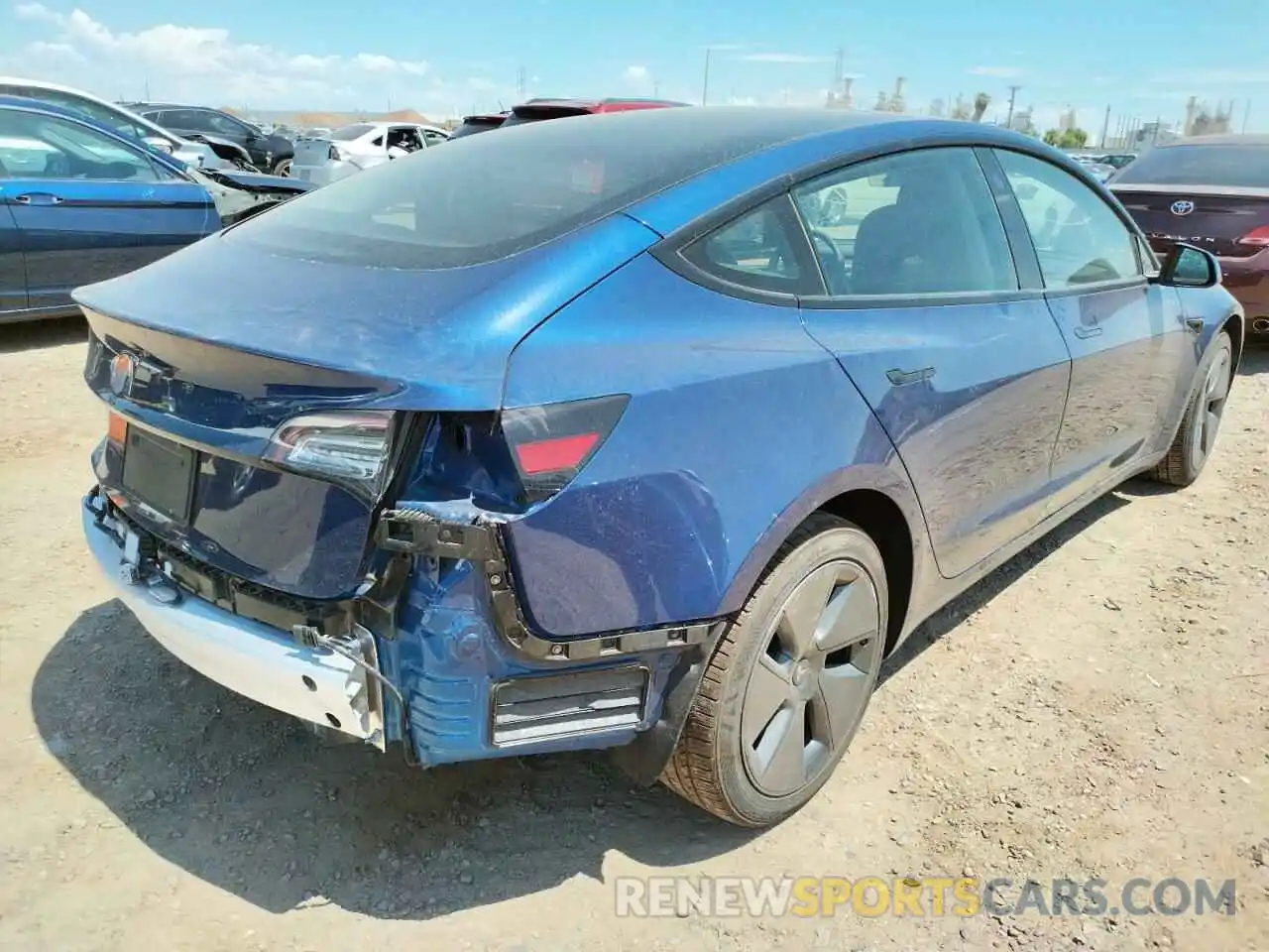 4 Photograph of a damaged car 5YJ3E1EA1MF094628 TESLA MODEL 3 2021