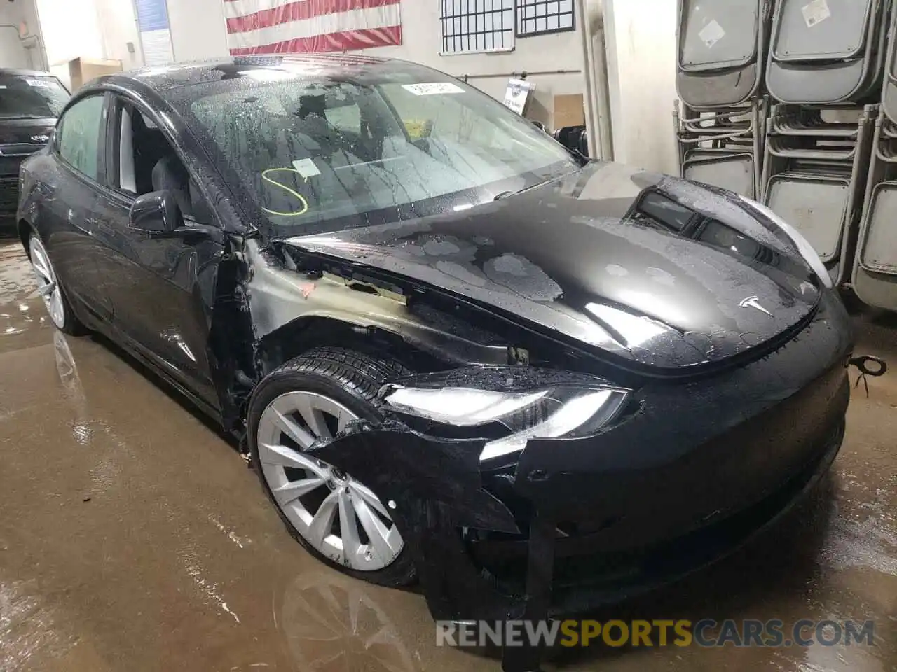 1 Photograph of a damaged car 5YJ3E1EA1MF843167 TESLA MODEL 3 2021