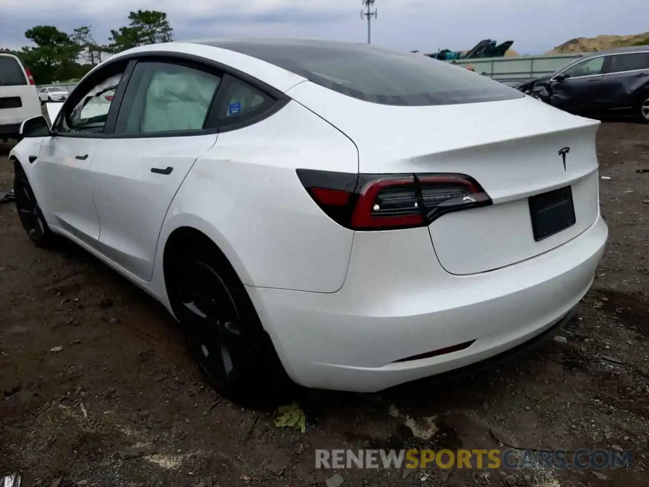 3 Photograph of a damaged car 5YJ3E1EA1MF859952 TESLA MODEL 3 2021