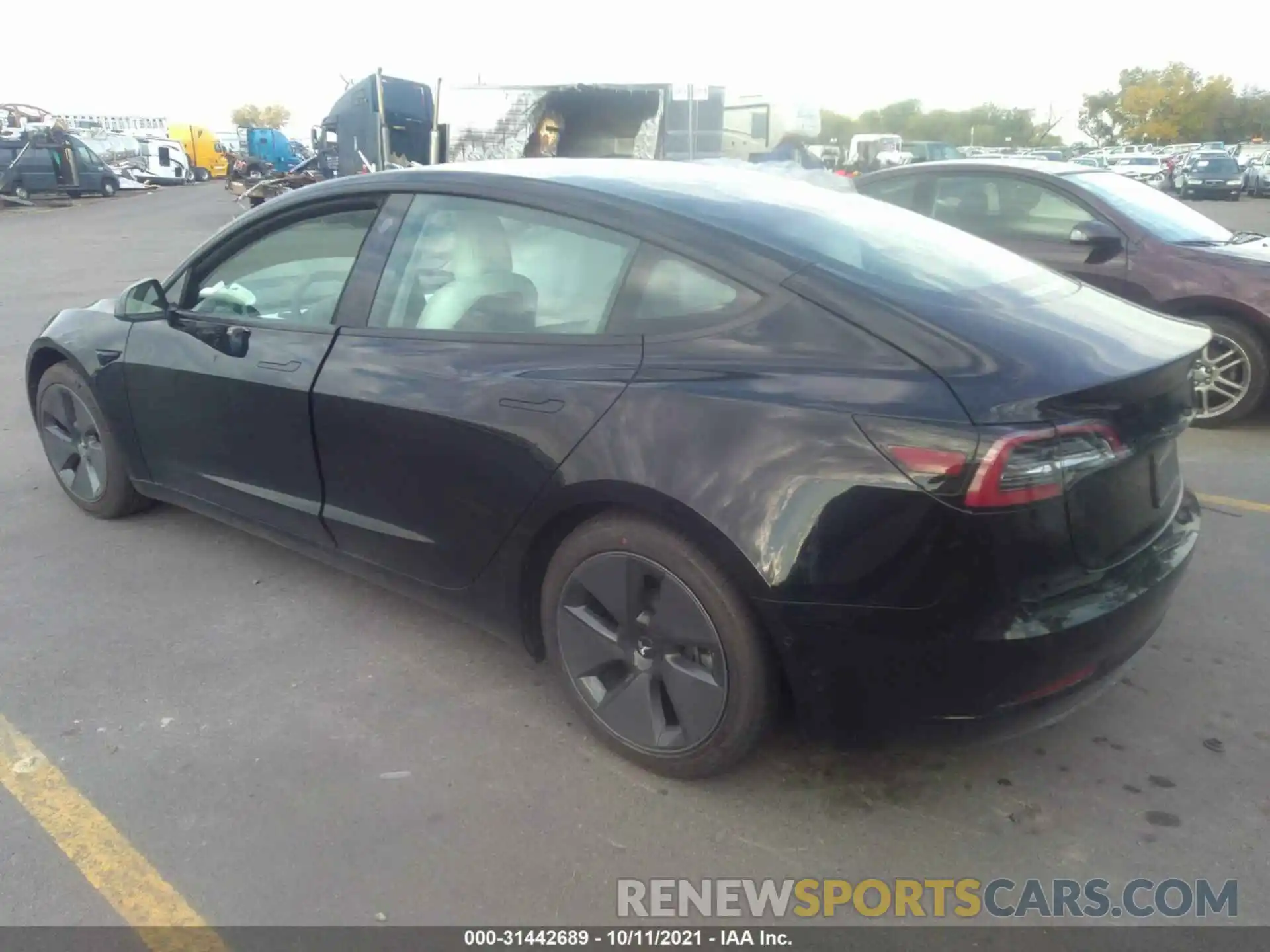 3 Photograph of a damaged car 5YJ3E1EA1MF860020 TESLA MODEL 3 2021