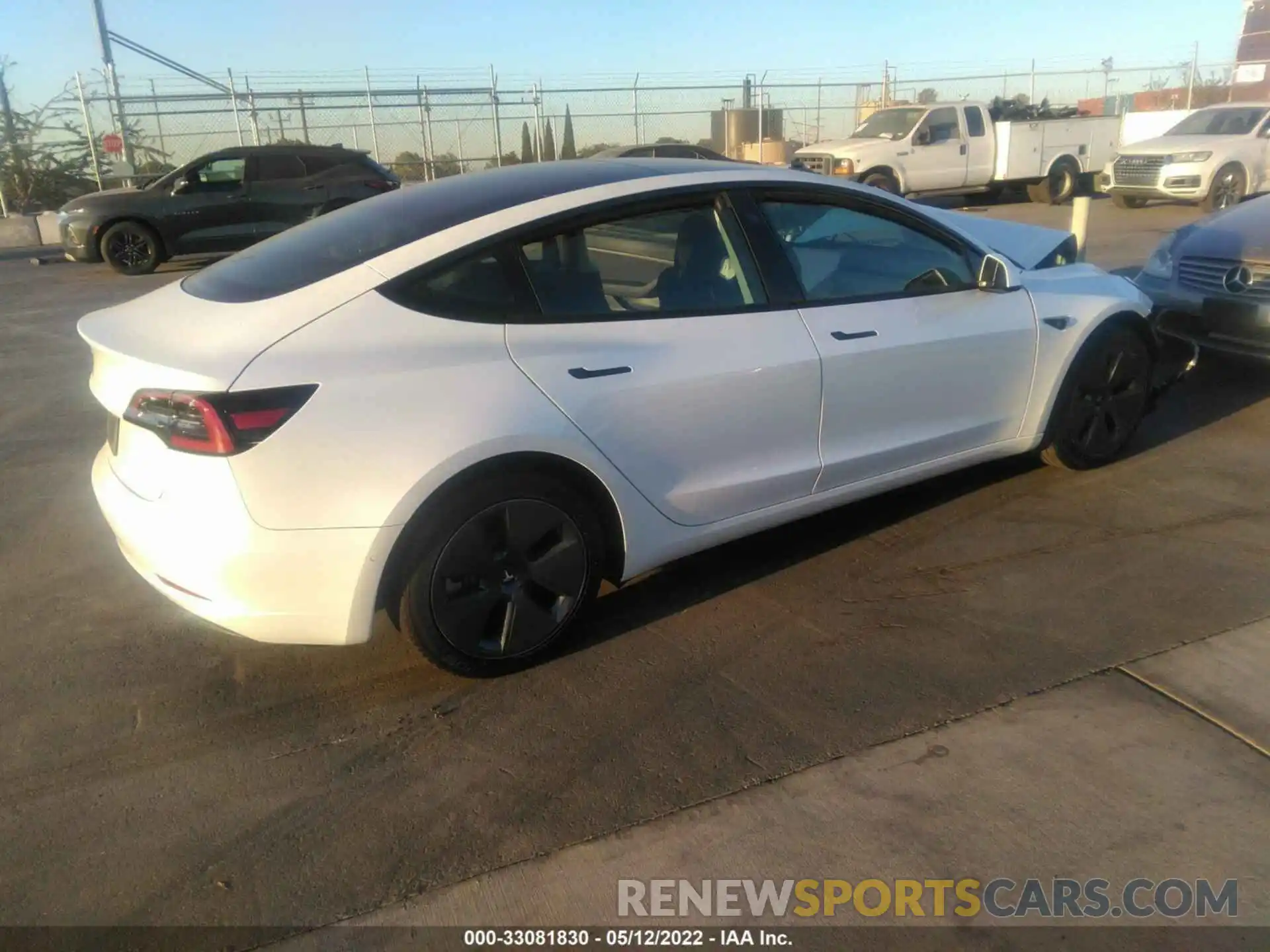 4 Фотография поврежденного автомобиля 5YJ3E1EA1MF873656 TESLA MODEL 3 2021