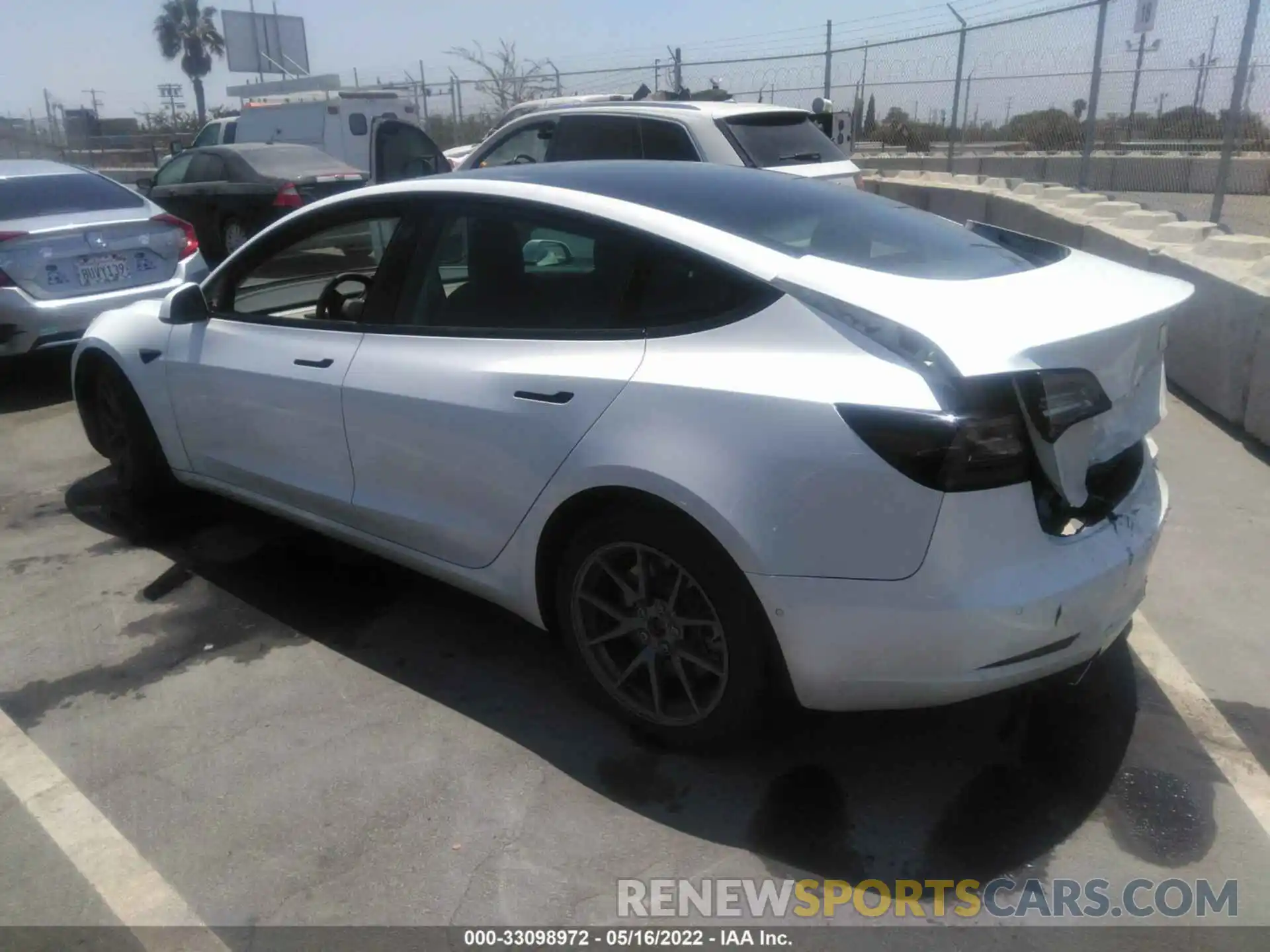 3 Photograph of a damaged car 5YJ3E1EA1MF873933 TESLA MODEL 3 2021