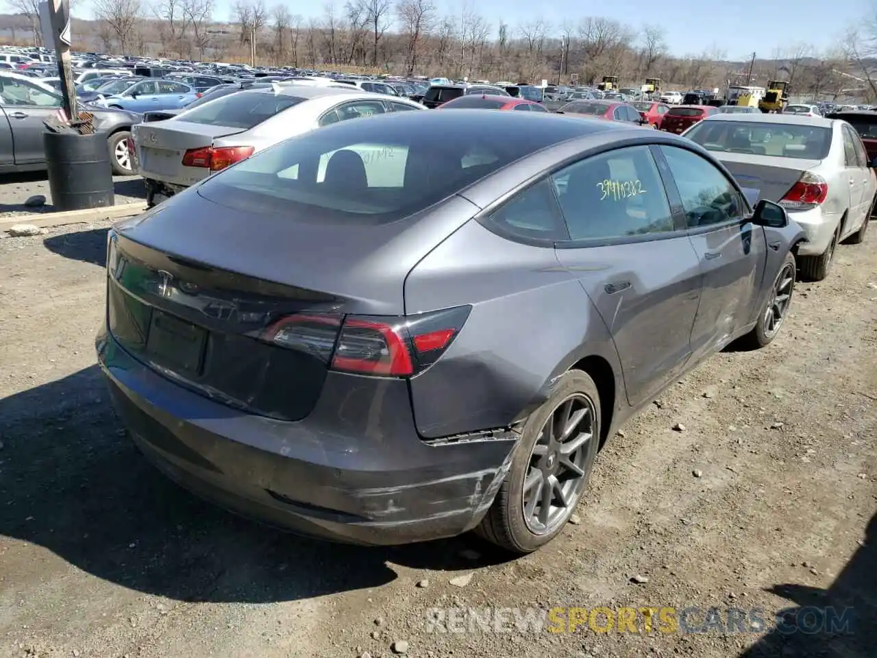 4 Photograph of a damaged car 5YJ3E1EA1MF922483 TESLA MODEL 3 2021