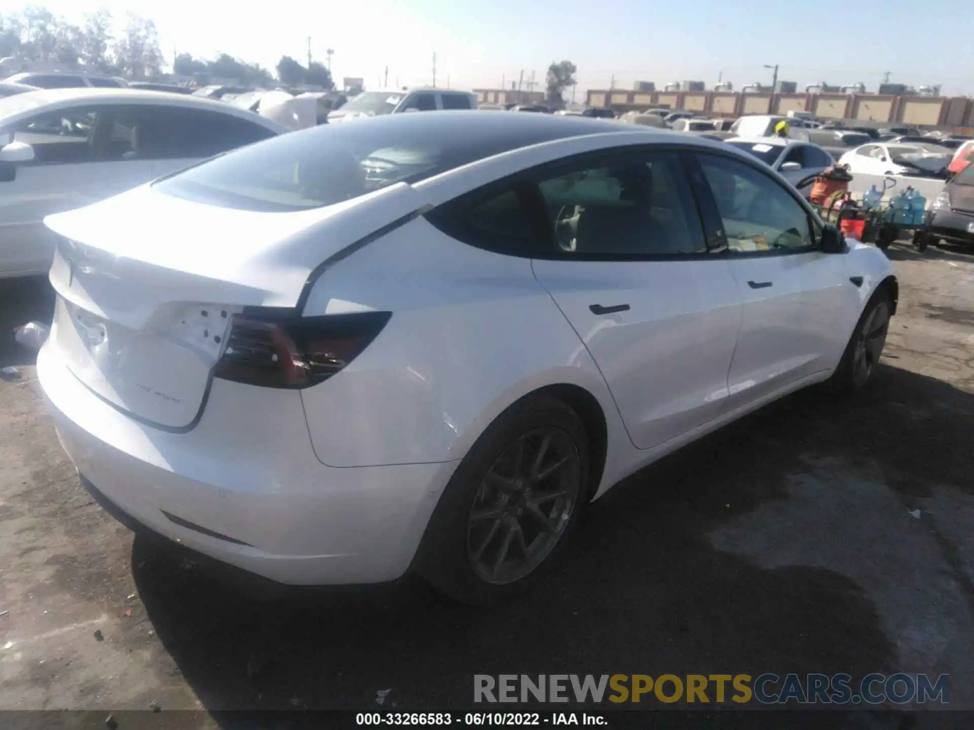 4 Photograph of a damaged car 5YJ3E1EA1MF929708 TESLA MODEL 3 2021