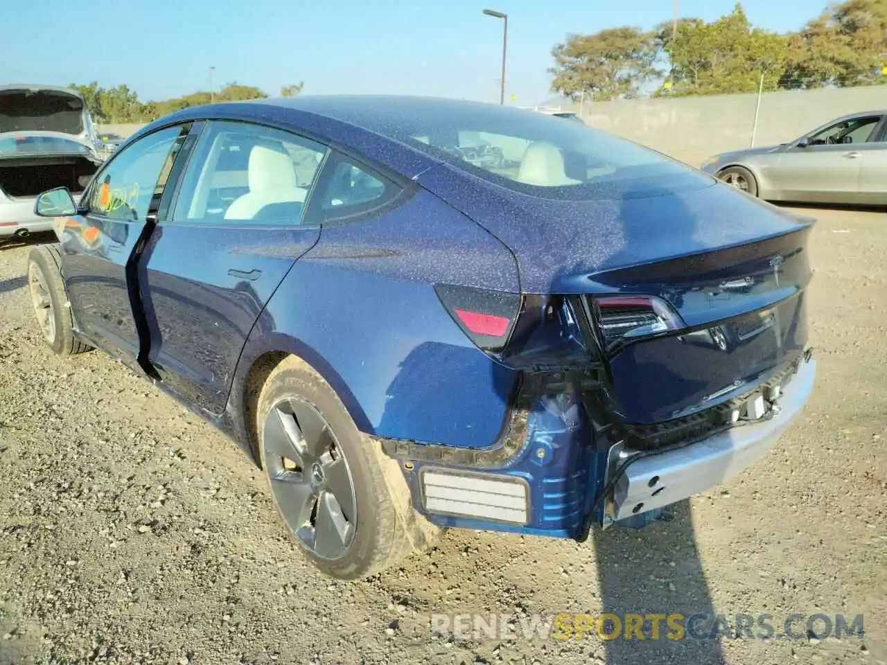 3 Photograph of a damaged car 5YJ3E1EA1MF938733 TESLA MODEL 3 2021