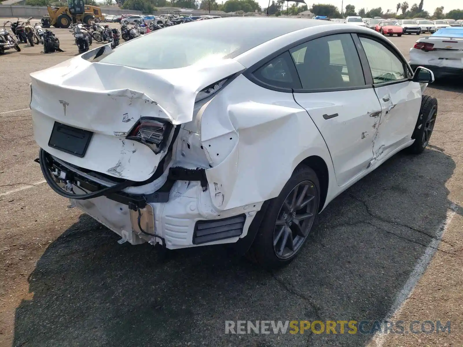 4 Photograph of a damaged car 5YJ3E1EA1MF940241 TESLA MODEL 3 2021