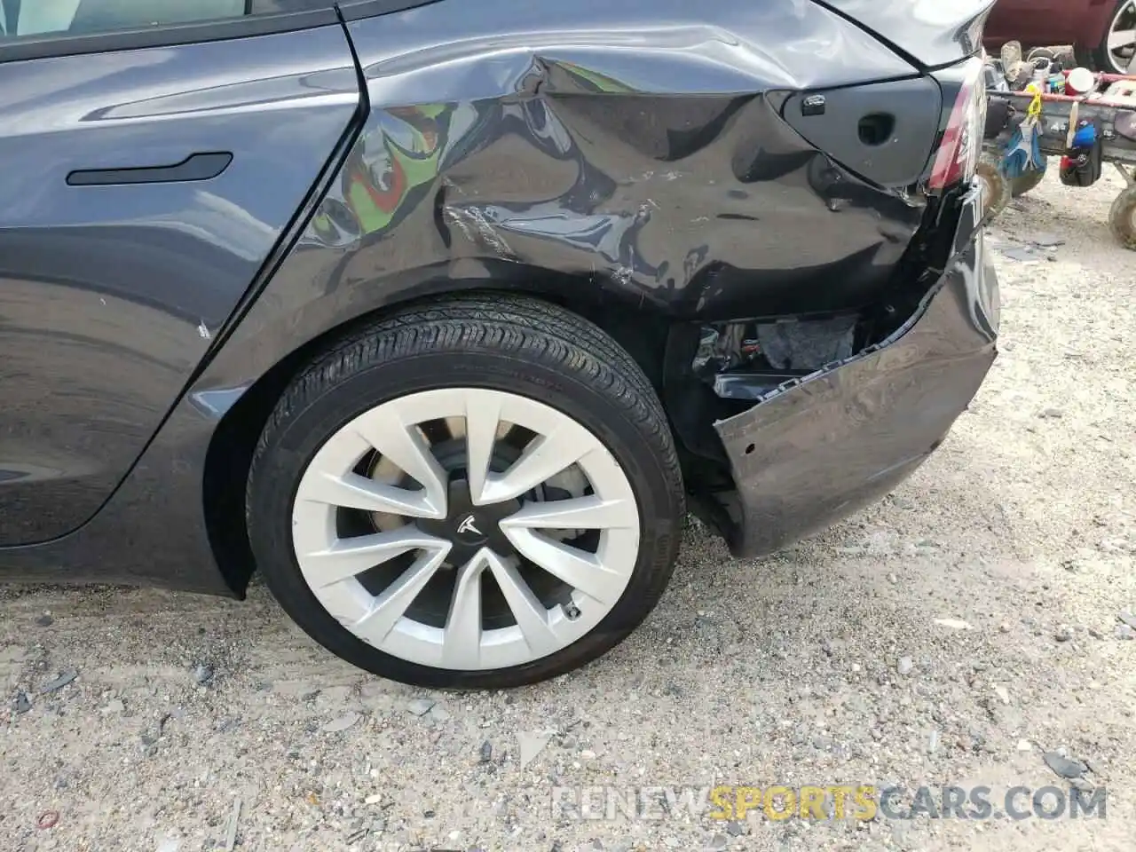 10 Photograph of a damaged car 5YJ3E1EA1MF964734 TESLA MODEL 3 2021