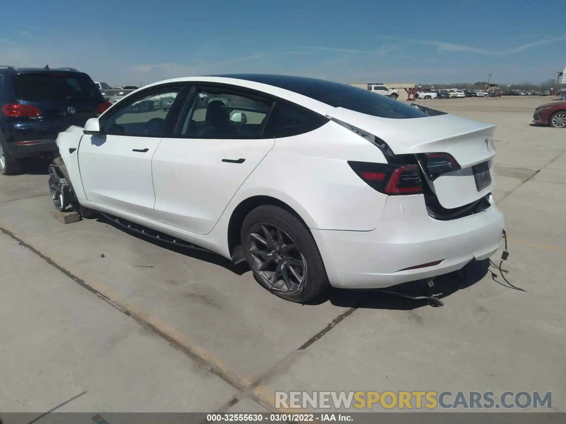 3 Photograph of a damaged car 5YJ3E1EA1MF973465 TESLA MODEL 3 2021