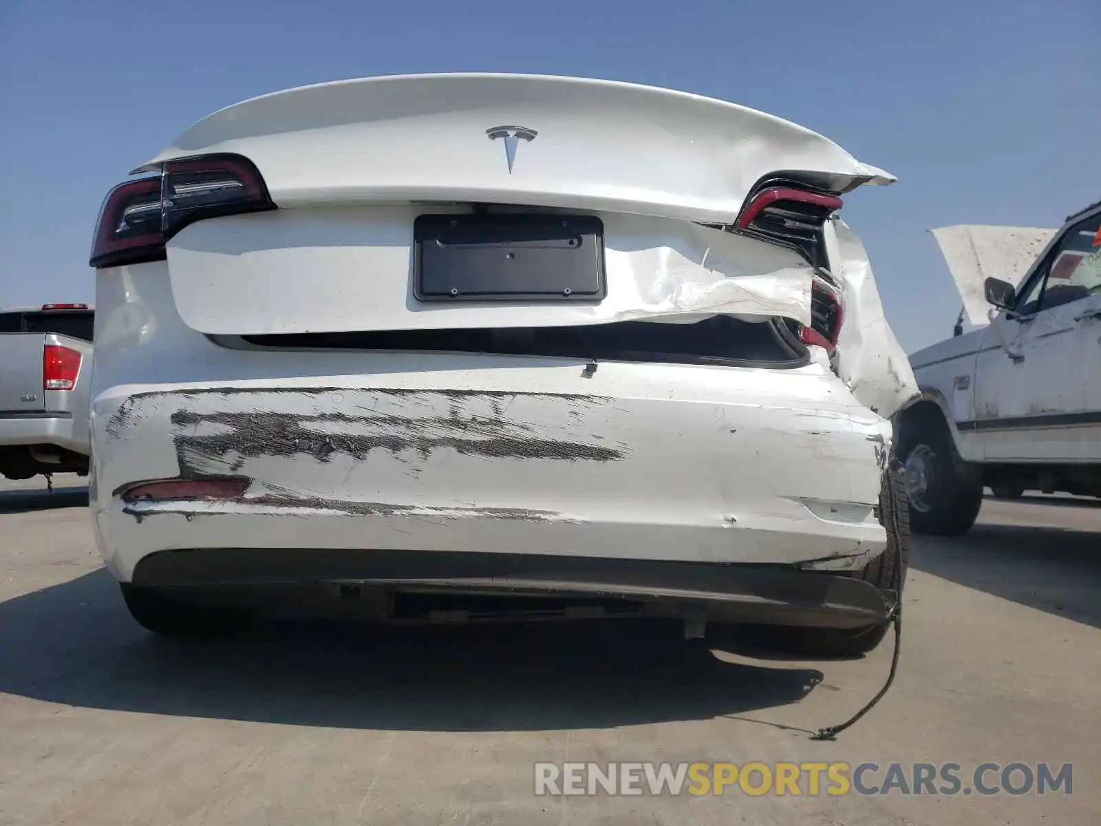 9 Photograph of a damaged car 5YJ3E1EA2MF000837 TESLA MODEL 3 2021