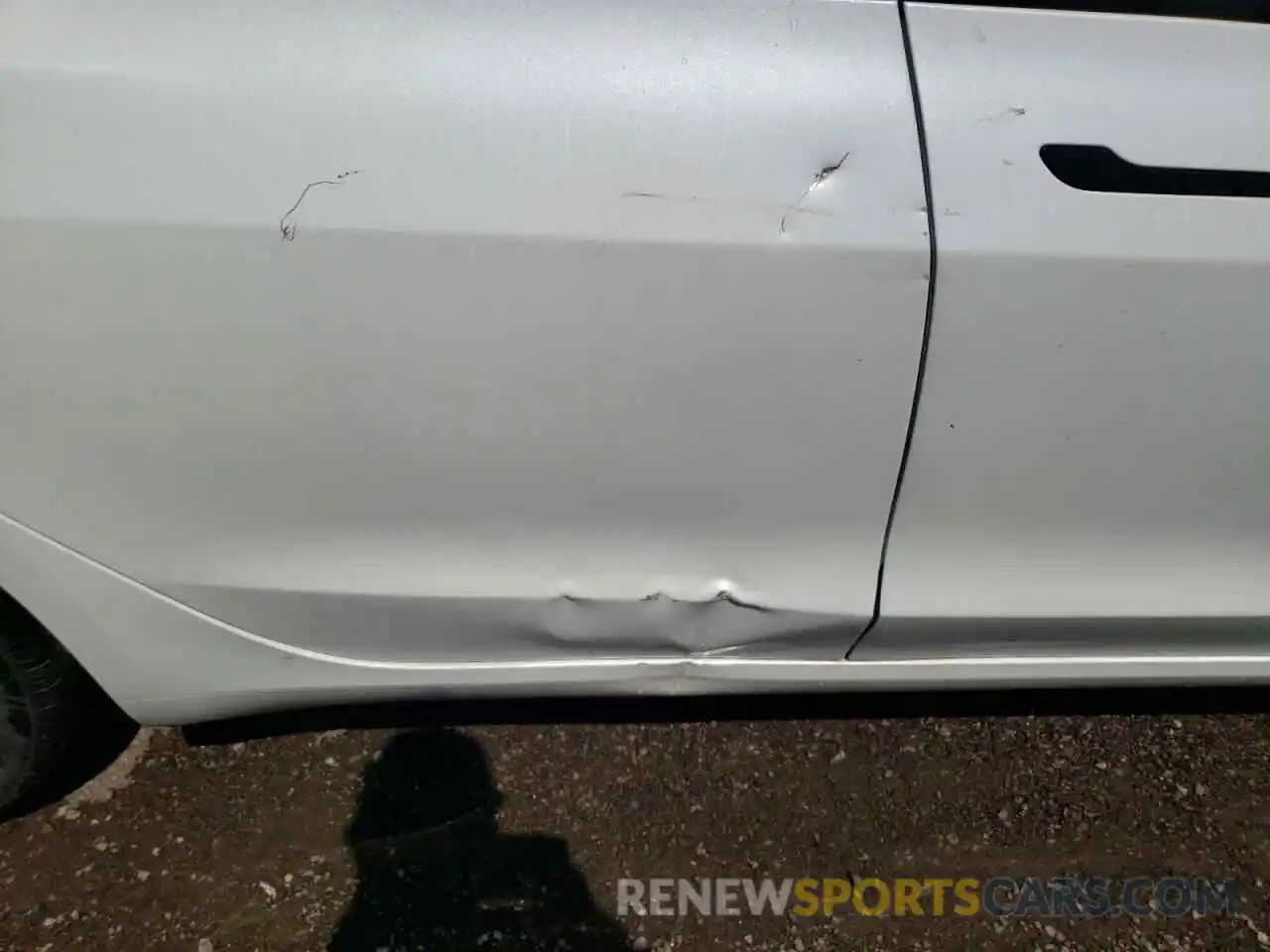 9 Photograph of a damaged car 5YJ3E1EA2MF031280 TESLA MODEL 3 2021