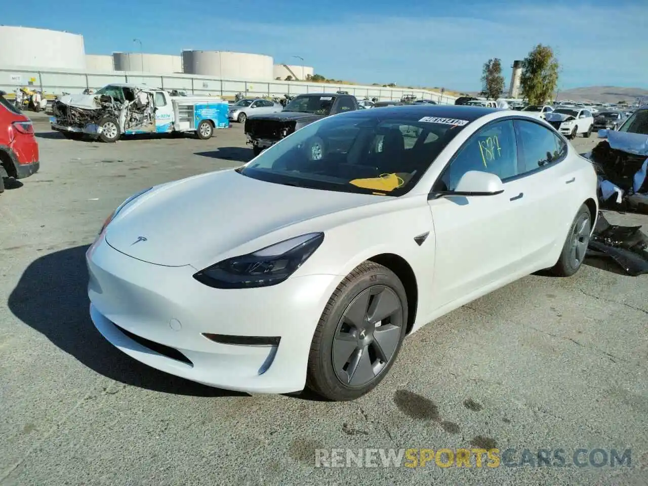 2 Photograph of a damaged car 5YJ3E1EA2MF076476 TESLA MODEL 3 2021