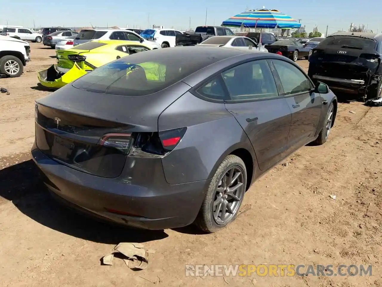 3 Photograph of a damaged car 5YJ3E1EA2MF092287 TESLA MODEL 3 2021