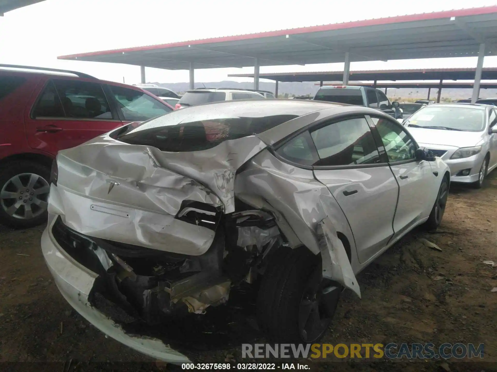 4 Photograph of a damaged car 5YJ3E1EA2MF094637 TESLA MODEL 3 2021