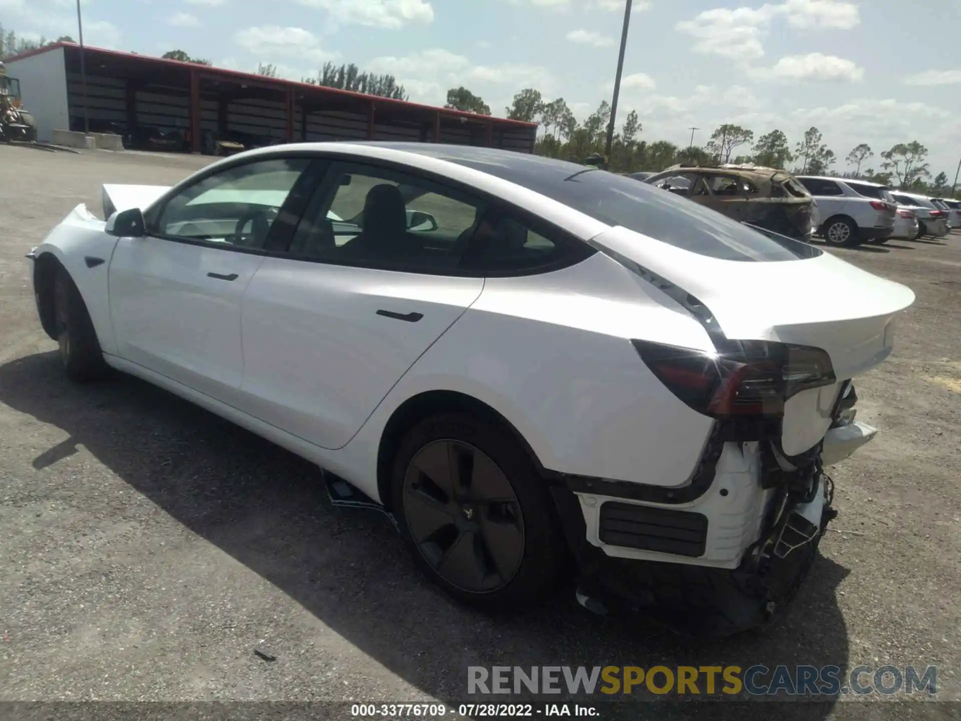 3 Photograph of a damaged car 5YJ3E1EA2MF095027 TESLA MODEL 3 2021