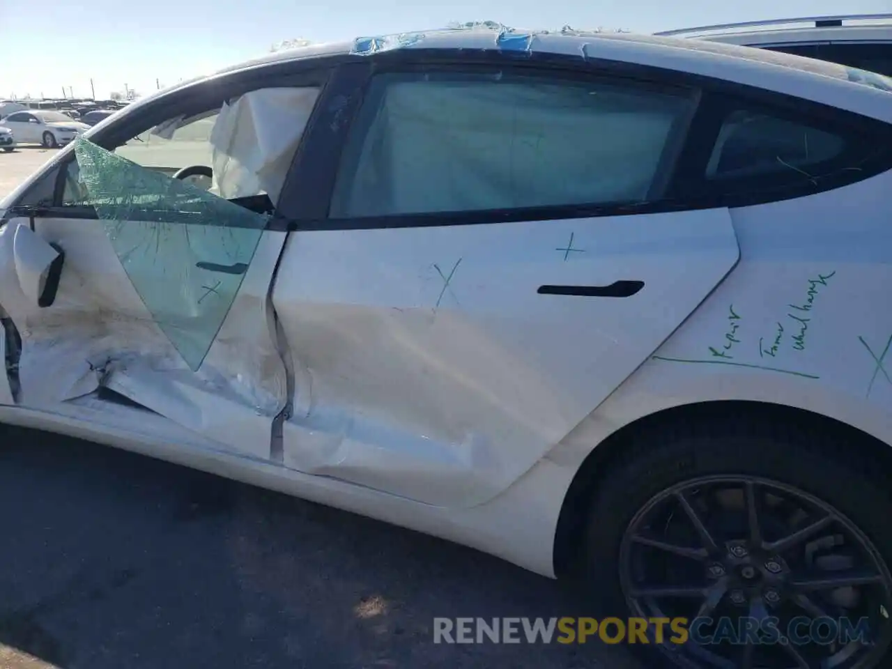 10 Photograph of a damaged car 5YJ3E1EA2MF097067 TESLA MODEL 3 2021