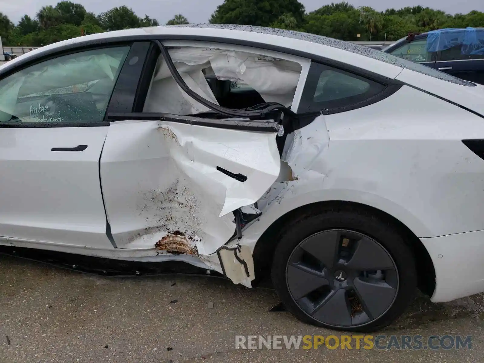 9 Photograph of a damaged car 5YJ3E1EA2MF854999 TESLA MODEL 3 2021