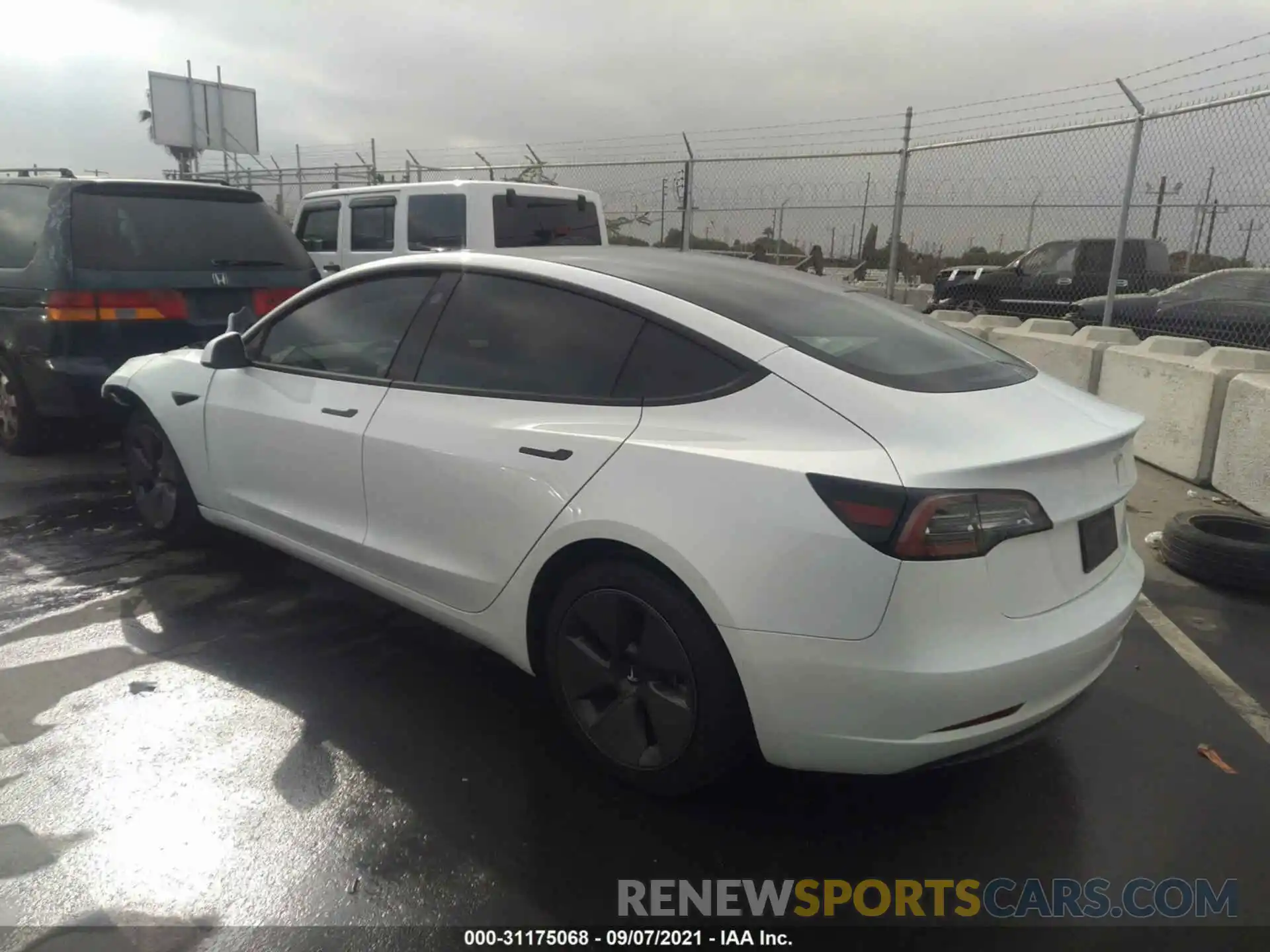 3 Фотография поврежденного автомобиля 5YJ3E1EA2MF867736 TESLA MODEL 3 2021